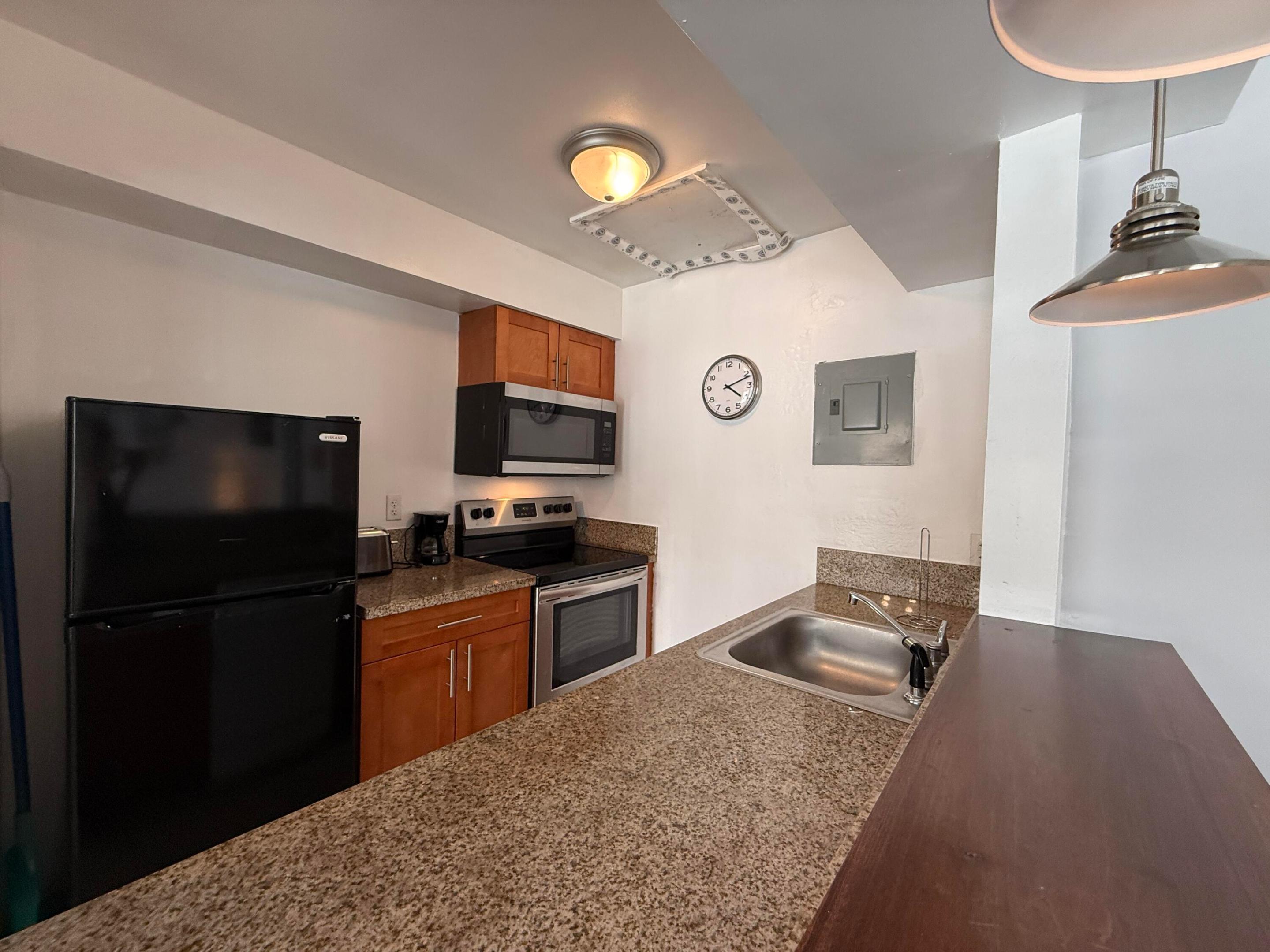 Residential Lease in Pompano Beach 5