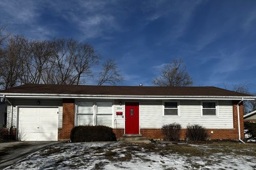 3304 Hazel Ln, Hazel Crest, IL, 60429-1610 | Card Image