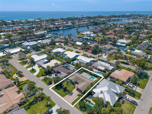 2832 Ne 34th St, Lighthouse Point, FL, 33064-8556 | Card Image