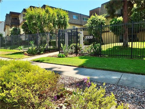 unit-308-3933 N Virginia Rd, Long Beach, CA, 90807-2647 | Card Image