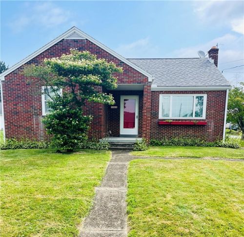 105 Brinker St, Latrobe, PA, 15650-2335 | Card Image