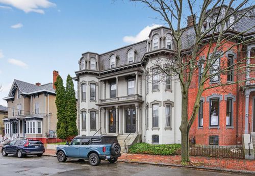 4-138 Pine St, Portland, ME, 04102-3543 | Card Image