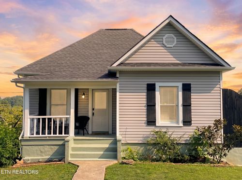 600 Balsam Dr, Knoxville, TN, 37918-2902 | Card Image