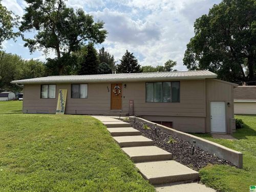 208 Nebraska St, Emerson, NE, 68733-3661 | Card Image