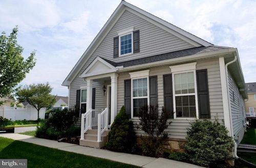 121 N Yeingst Dr, Elverson, PA, 19520-9312 | Card Image