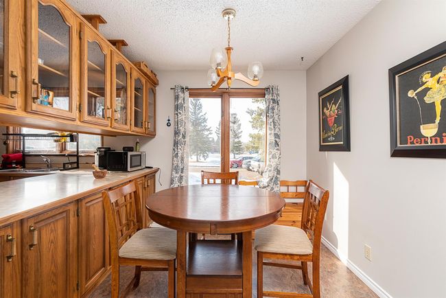 5815 Parkview Dr, House detached with 2 bedrooms, 2 bathrooms and 5 parking in Vermilion AB | Image 5