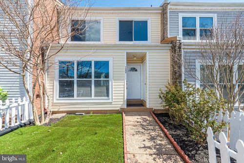 7509 Sage St, Manassas, VA, 20109-7211 | Card Image