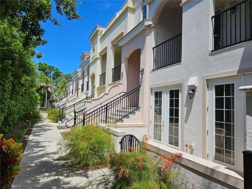 461-461 Nokomis Ave S, Venice, FL, 34285-2618 | Card Image