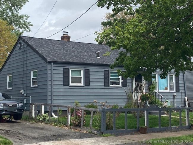 142 Yale St, House other with 3 bedrooms, 1 bathrooms and 2 parking in Hartford CT | Image 4