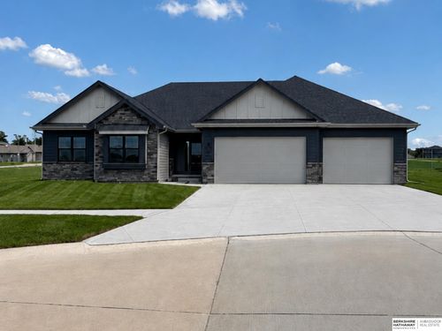 21854 Amber Cir, Gretna, NE, 68028-5267 | Card Image