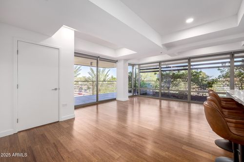 4007-7161 E Rancho Vista Dr, Scottsdale, AZ, 85251-1495 | Card Image