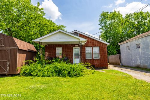 712 Lincoln Rd, Maryville, TN, 37804-2955 | Card Image