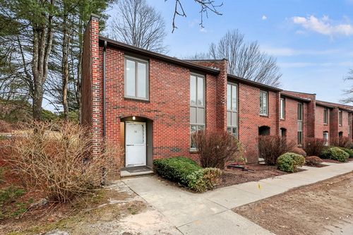 10-10 Eaton Ct, Amherst, MA, 01002-2828 | Card Image