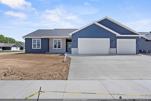 N8870 Killarney Way, HARRISON, WI, 54952 | Card Image