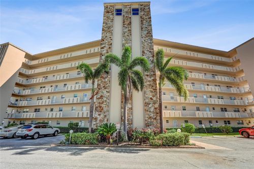 406f-4040 Ironwood Cir, BRADENTON, FL, 34209-6825 | Card Image