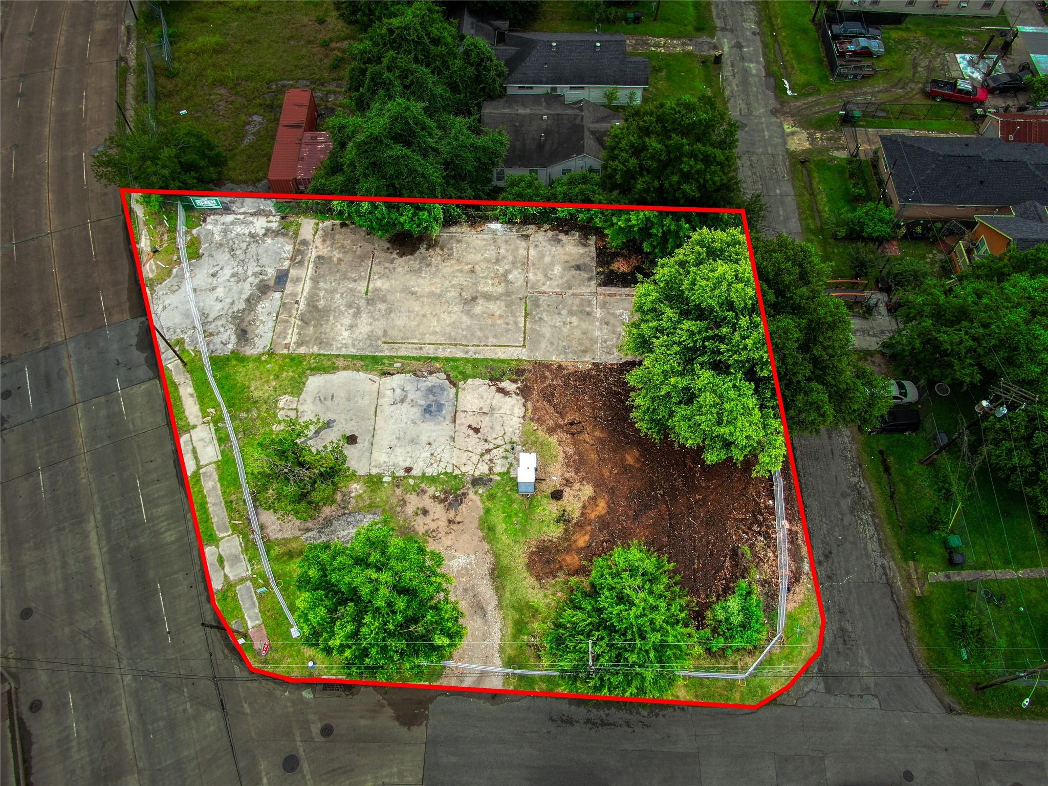 Land in Houston 3