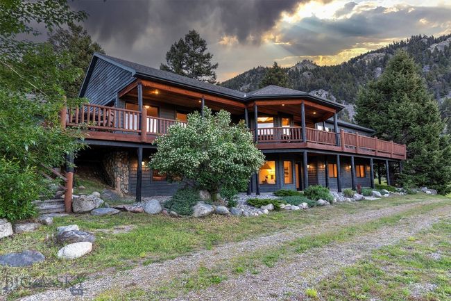 952 N Meadow Creek Rd, House other with 4 bedrooms, 3 bathrooms and null parking in Mc Allister MT | Image 10
