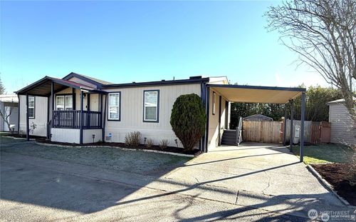 525 Grand Fir Dr, Enumclaw, WA, 98022-6429 | Card Image