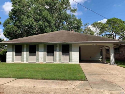 1003 Spruce St, Morgan City, LA, 70380-1832 | Card Image