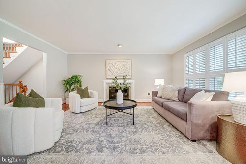 7242 Greentree Rd, BETHESDA, MD, 20817-1508 | Card Image