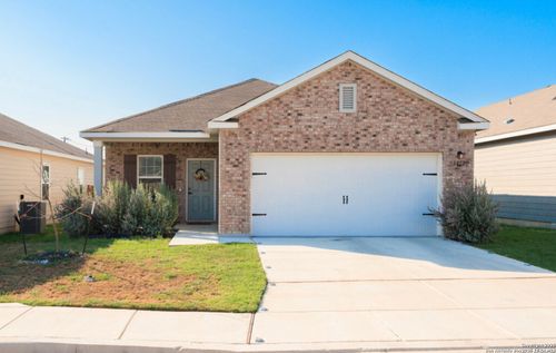 8412 Falcon Meadow Dr, Converse, TX, 78109 | Card Image