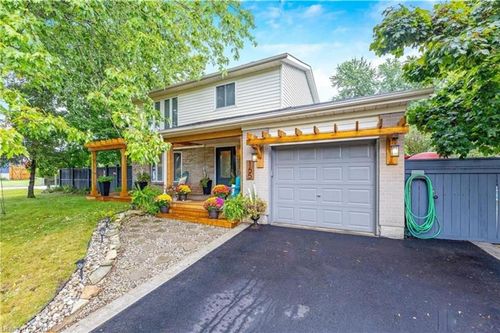165 Tyler Ave, Acton, ON, L7J1V4 | Card Image