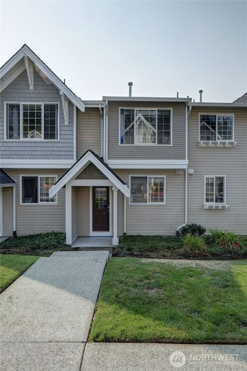 unit-a2-23120 Se Black Nugget Rd, Issaquah, WA, 98029-7340 | Card Image