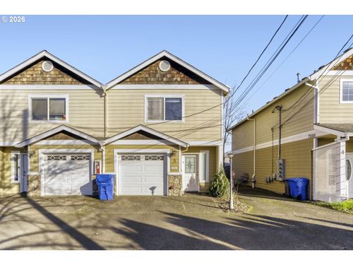 apt-3-7242 Se Henderson St, Portland, OR, 97206-7976 | Card Image