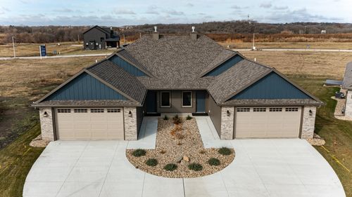 885 Picadilly Ln Nw, Rochester, MN, 55901-3481 | Card Image