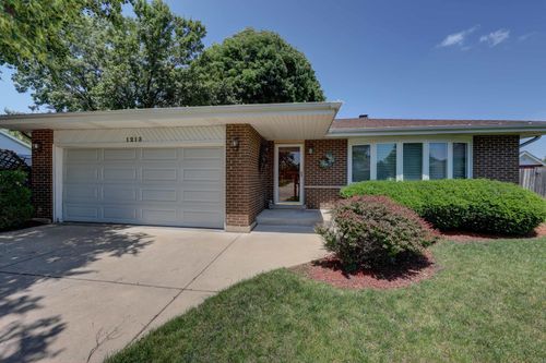 1213 Rose Ct, Bartlett, IL, 60103-5770 | Card Image