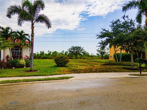 2666 Blue Cypress Lake Ct, CAPE CORAL, FL, 33909-2912 | Card Image
