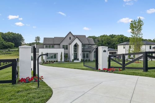 7112 Bonterra Dr, Franklin, TN, 37064-4373 | Card Image