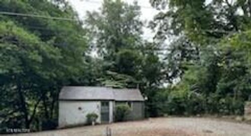 1600 Duncan Rd, Knoxville, TN, 37919-8517 | Card Image