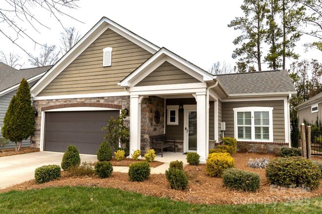 16116 Lakeside Loop Ln, House other with 2 bedrooms, 2 bathrooms and null parking in Cornelius NC | Image 4