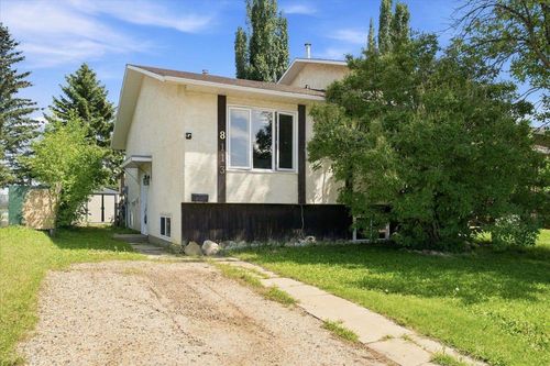8113 94 Street, Grande Prairie, AB, T8V5R4 | Card Image