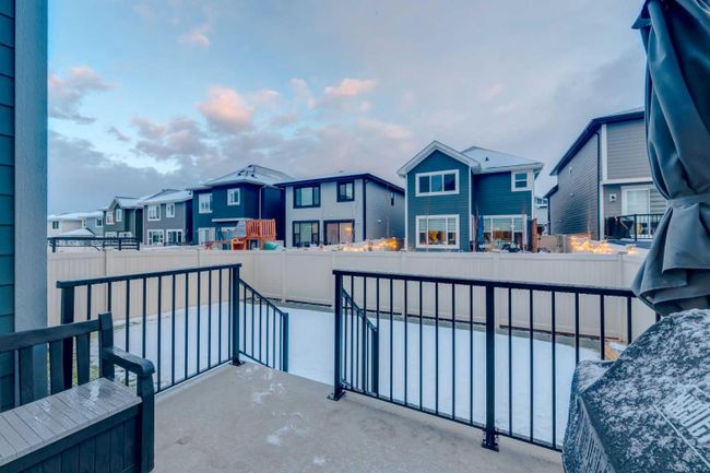 242 West Grove Point Sw, Home with 4 bedrooms, 3 bathrooms and 4 parking in Calgary AB | Image 43