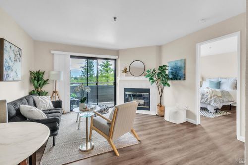 202 Mariner Way, Novato, CA, 94945-4511 | Card Image