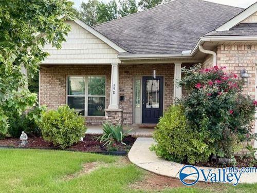 198 Kenton Ln, Madison, AL, 35756-4271 | Card Image