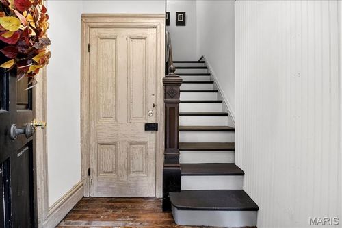 2f-1010 Allen Ave, Saint Louis, MO, 63104-3910 | Card Image