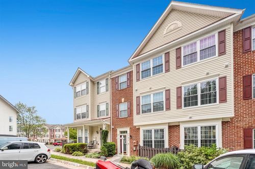 22-8315 Sanderling Way, LORTON, VA, 22079-2857 | Card Image
