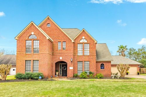704 Walnut St, Lake Jackson, TX, 77566-6029 | Card Image