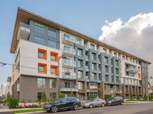 e215-10829 140 St, Surrey, BC, V3R0H4 | Card Image