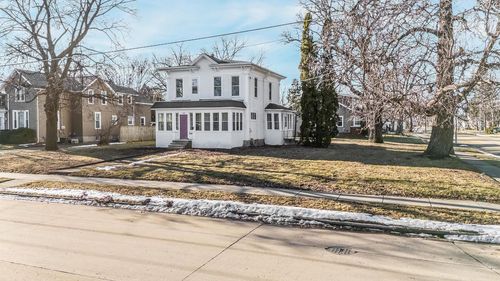 1707 Doty Street, OSHKOSH, WI, 54901 | Card Image