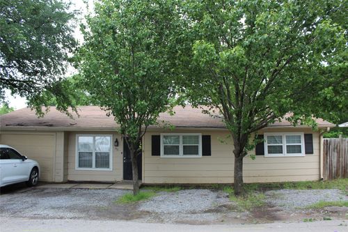 100 E Brown St, Princeton, TX, 75407-9258 | Card Image