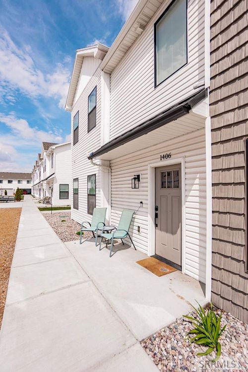 1406 Remington Trl, Ammon, ID, 83406-4595 | Card Image