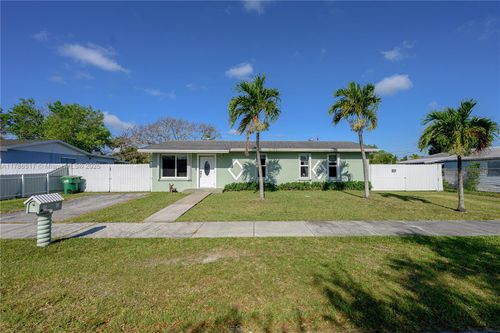 19820 Dothan Rd, Cutler Bay, FL, 33157-8673 | Card Image