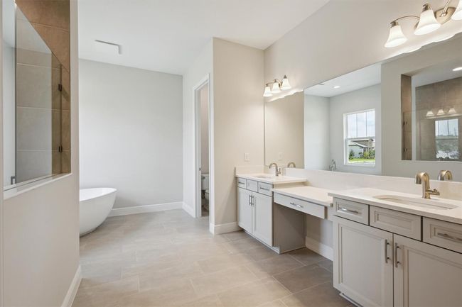 14523 Swiss Bridge Dr, House other with 4 bedrooms, 3 bathrooms and null parking in Lithia FL | Image 6
