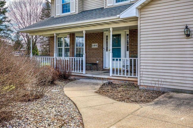 101 Brookview Place, House other with 5 bedrooms, 4 bathrooms and null parking in Combined Locks WI | Image 37