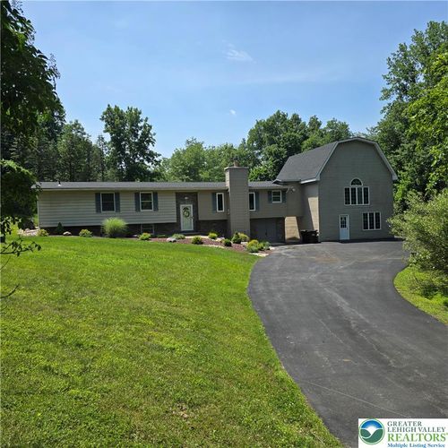 226 Circle Drive S, Hamilton Twp, PA, 18353 | Card Image