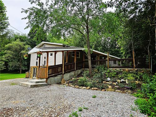 615 Fallen Timbers Rd, Point Marion, PA, 15474-1363 | Card Image